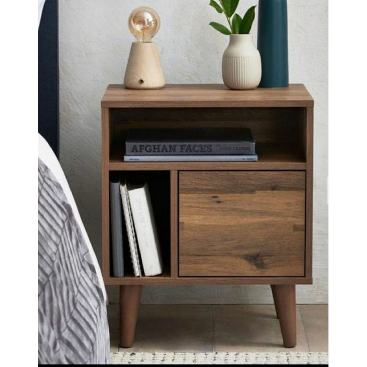 GENERICO - Velador Moderno Vania Marrón R&R Muebles