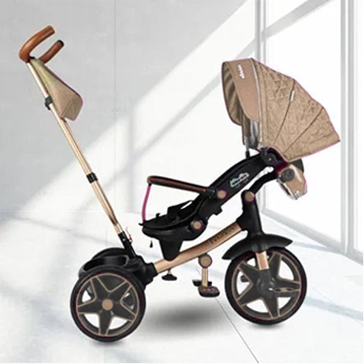 VOYAGE - Triciclo Giratorio 5 en 1 Voyage Nova USB Bluetooth Beige