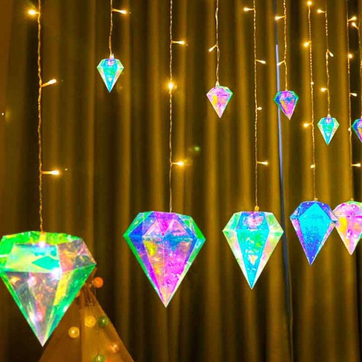 GENERICO - CASCADA OFERTA Diamante Iridiscente Prismático - Luces led  AMBAR 3mts