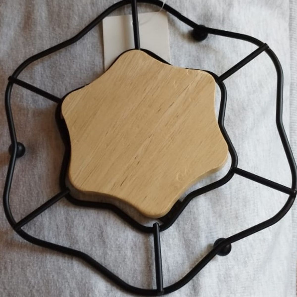 GENERICO - Posa Olla de Metal y Madera Diseño Flor