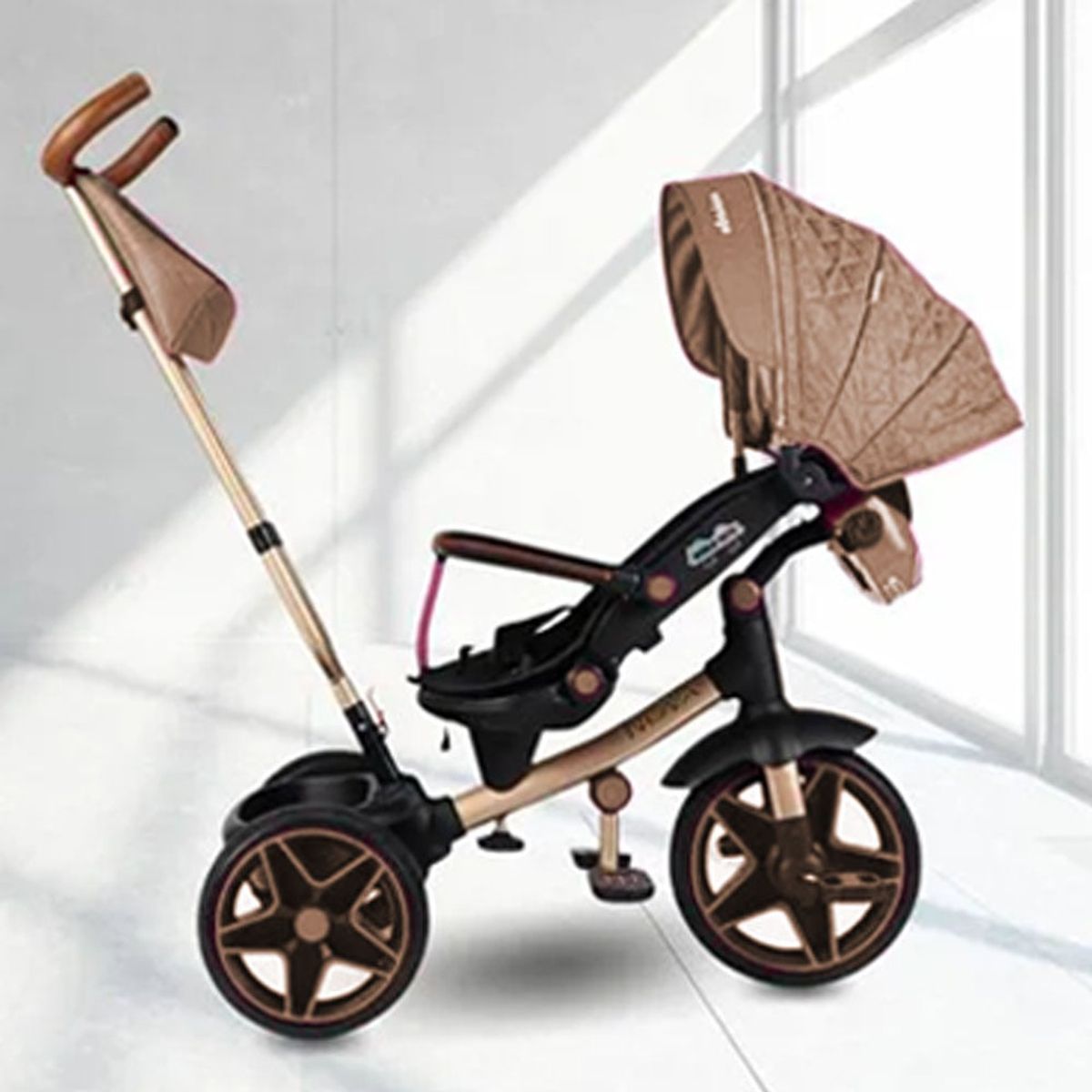 VOYAGE - Triciclo Giratorio 5 en 1 Voyage Nova USB Bluetooth Coffe