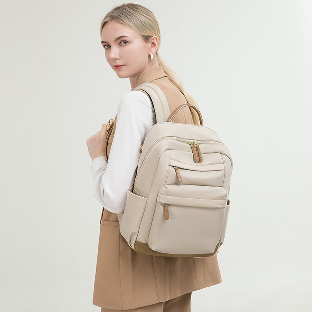 OEM - Mochila Kaitlyn con portalaptop hasta 14