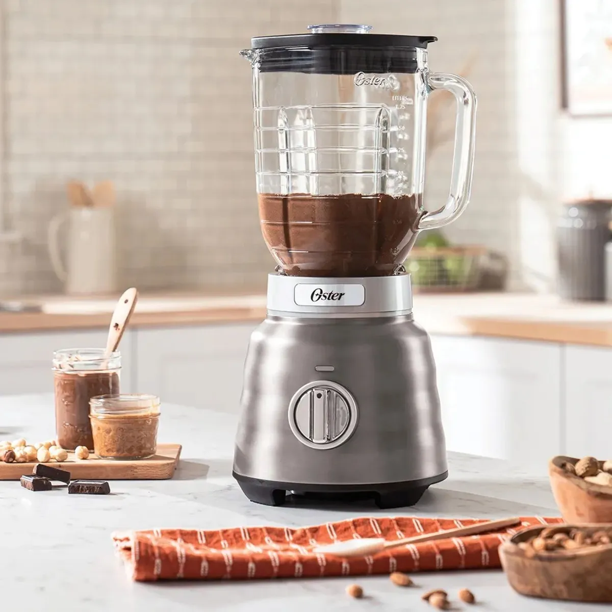 OSTER - Licuadora Oster Max Con Tecnología De Motor Reversible BLSTPBRGR 1500W