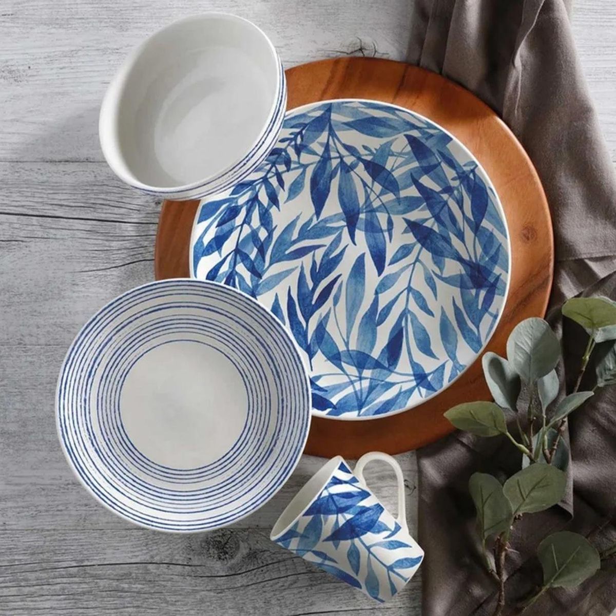 CORONA - Juego de Vajilla Hojas Y Rayas 16 Piezas Corona