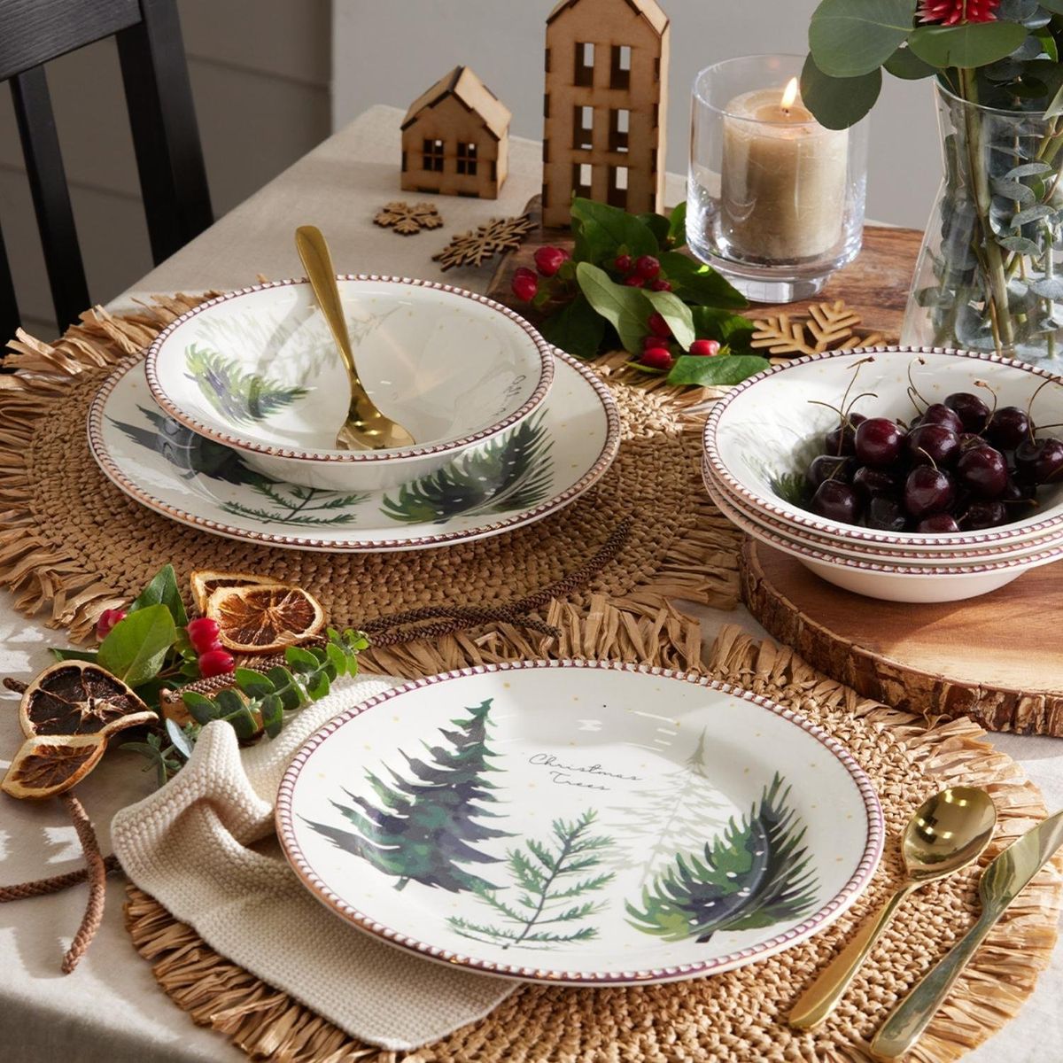 CORONA - Juego de Vajilla Christmas Trees 16 Piezas Corona