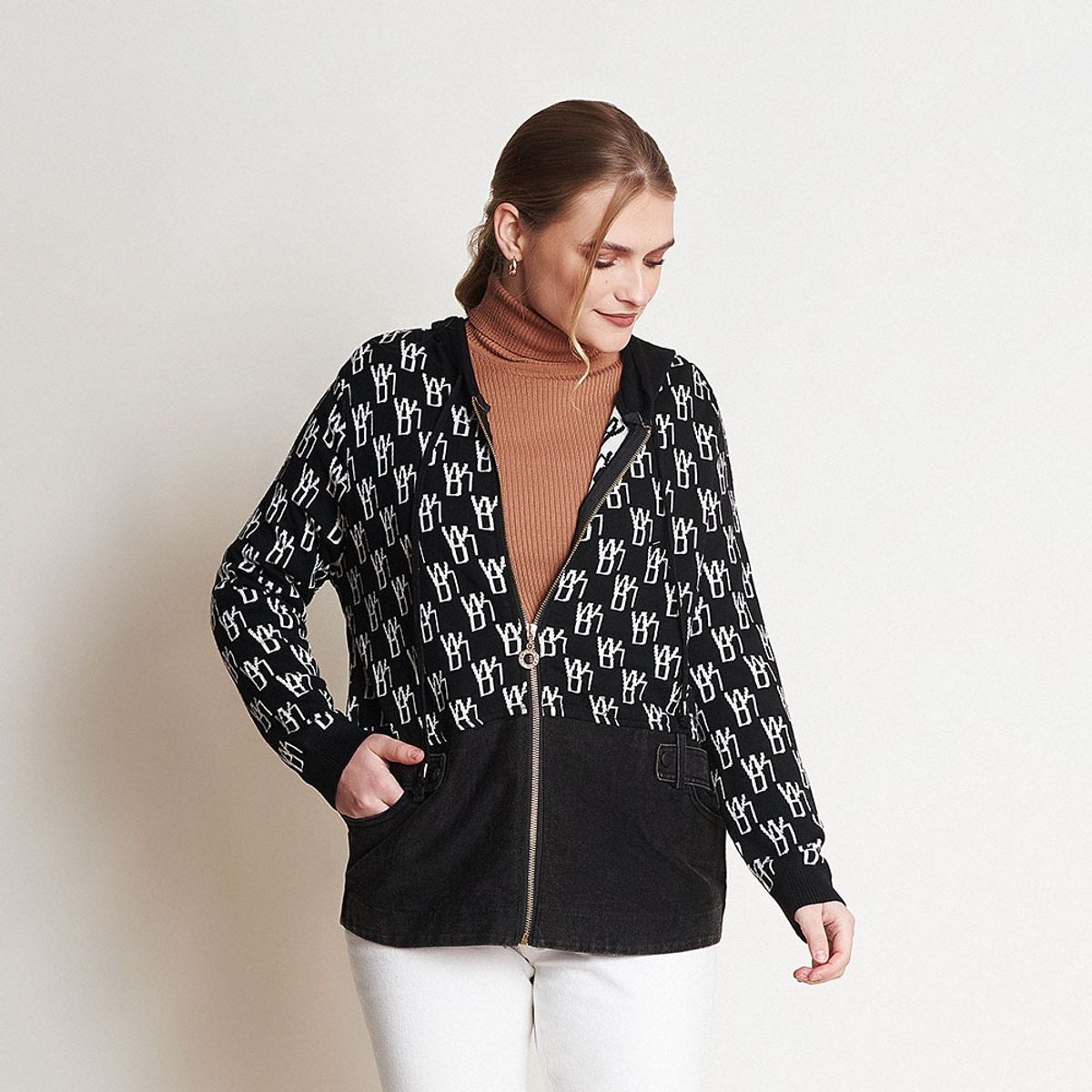 GENERICO - Casaca Mujer Cierre Capucha Ev-85 Color Negro