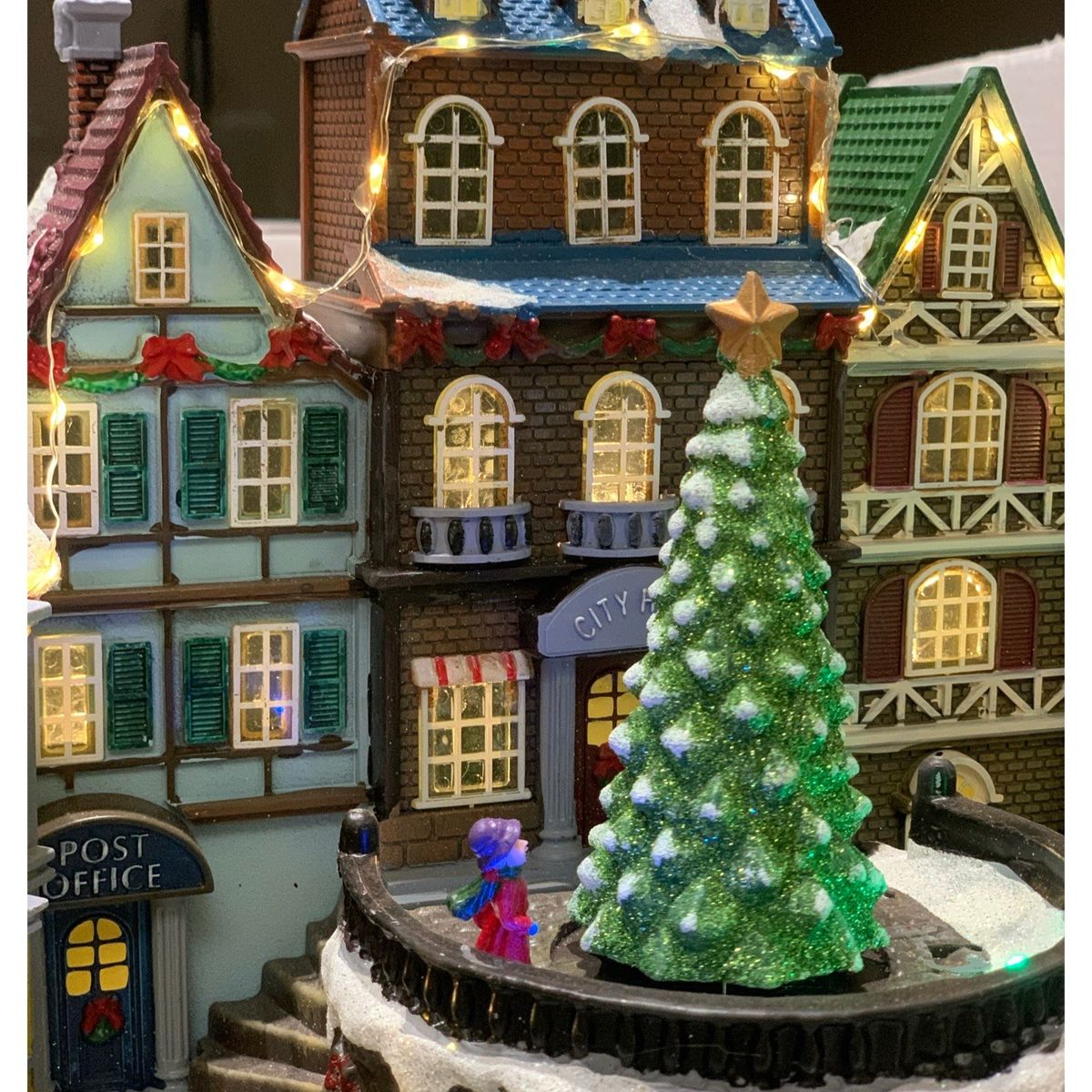 GENERICO - Villa Navideña de Casas Estilo Europeo Grande