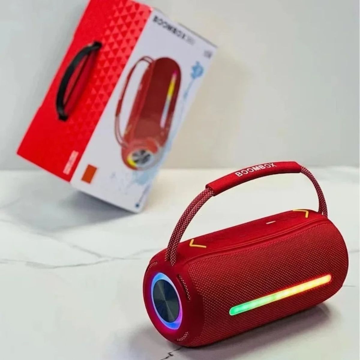 GENERICO - Parlante portatil Bluetooth y Radio Color Rojo