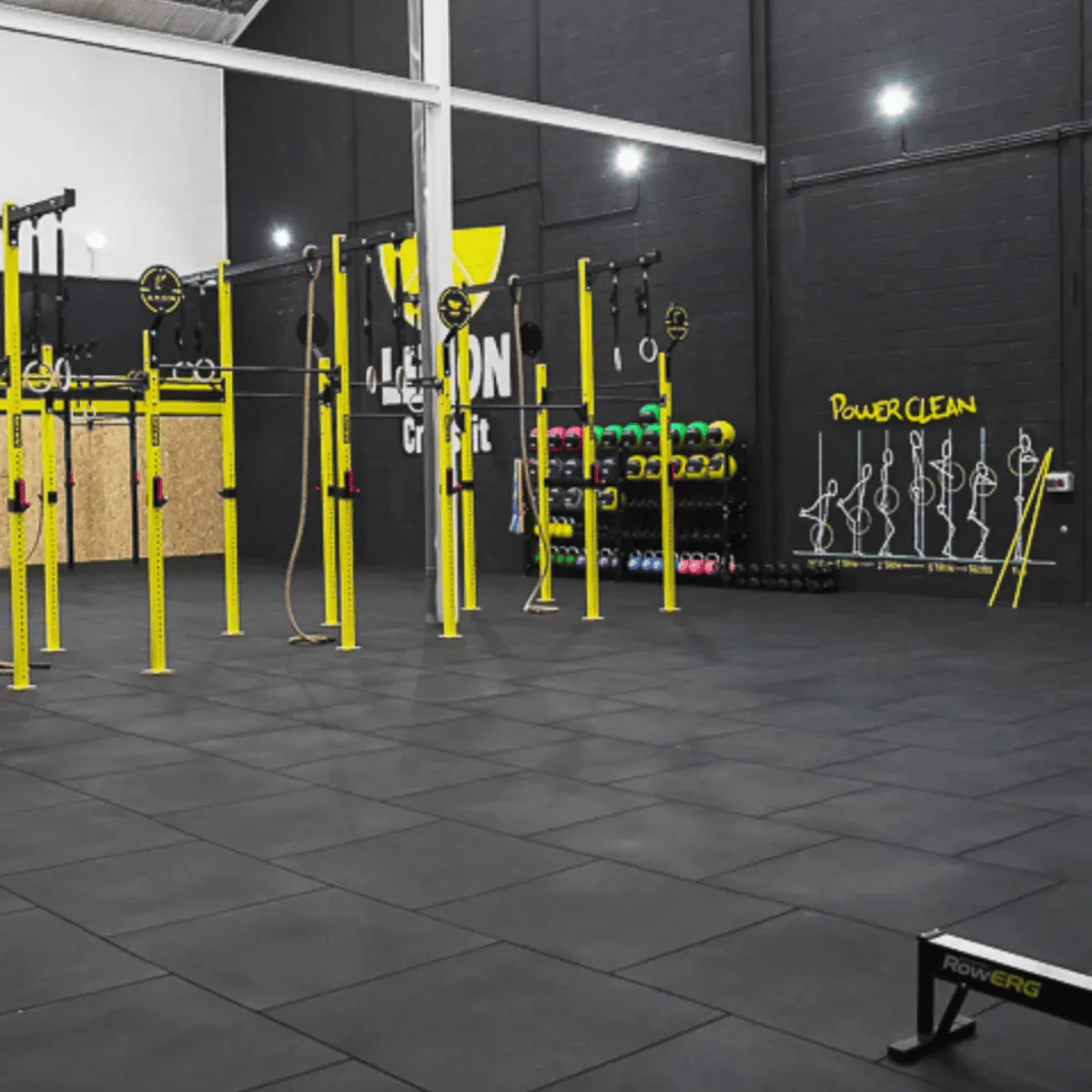 QRUBBER - Loseta De Caucho Color Negro 50cm x 50cm x 20mm