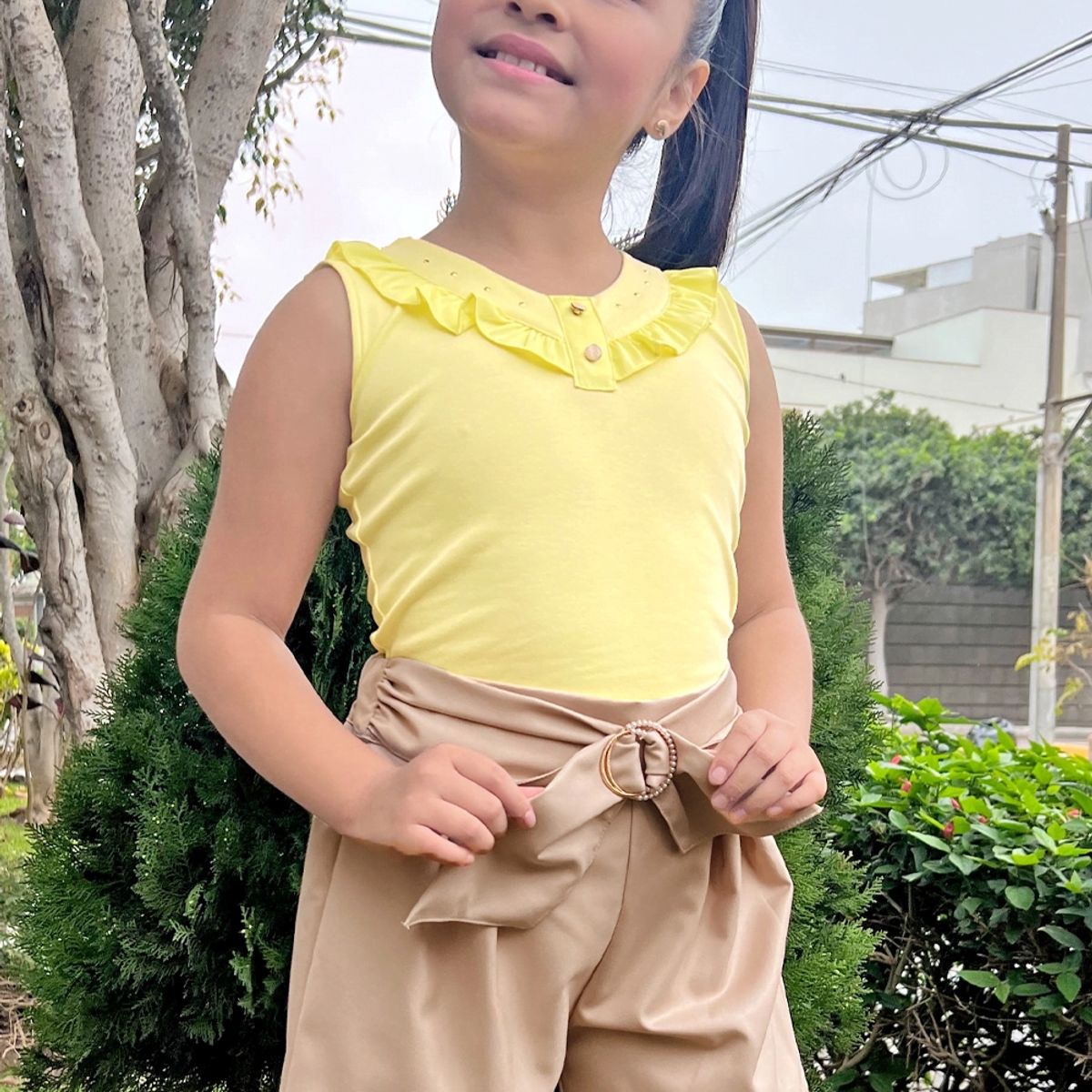 KIDS MASHMELO - Short con Pinzas y Lazo para Niña - Kids Mahmelo