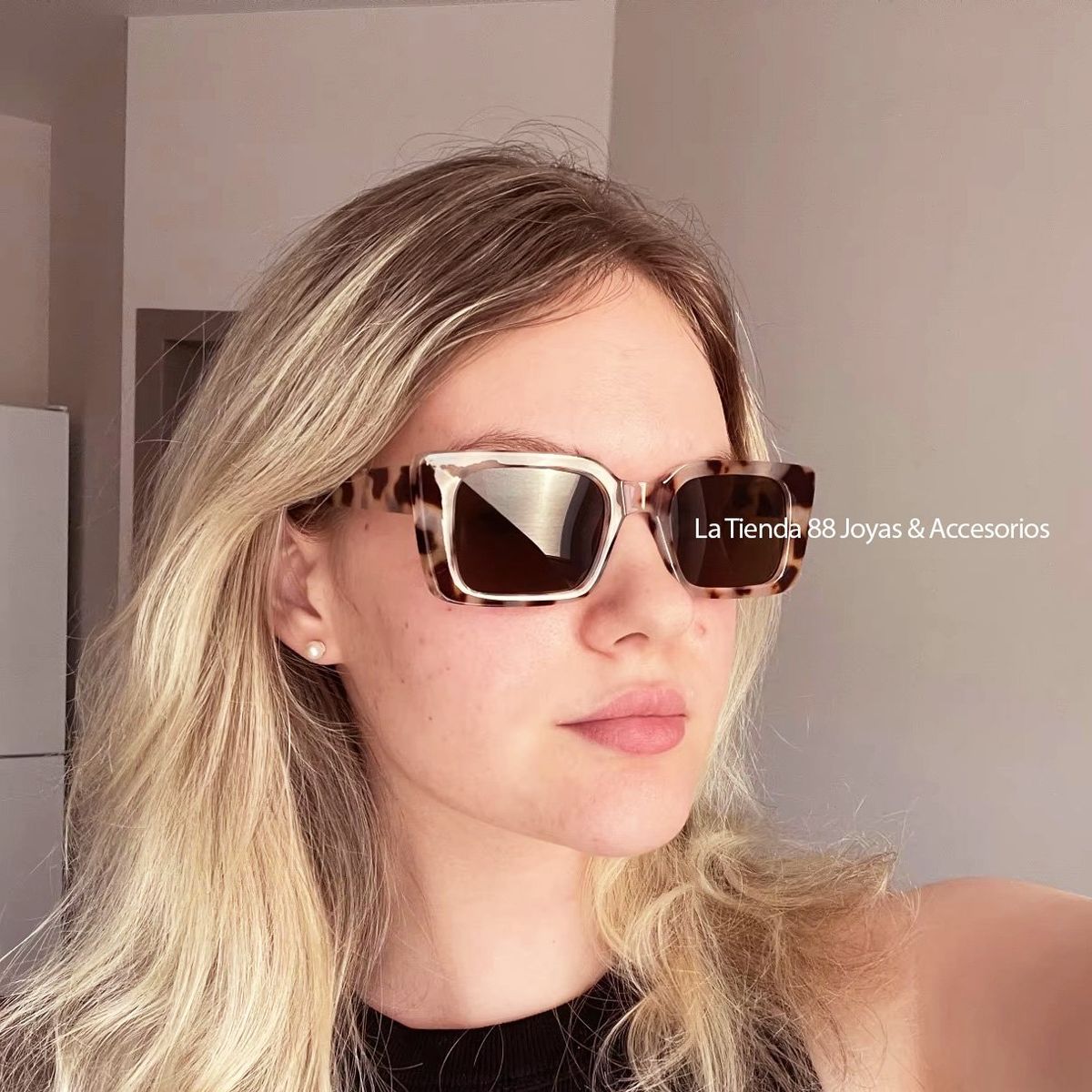 LA TIENDA 88 JOYAS Y ACCESORIOS - La Tienda 88 - Lentes de Sol Rectangular Retro - Negro