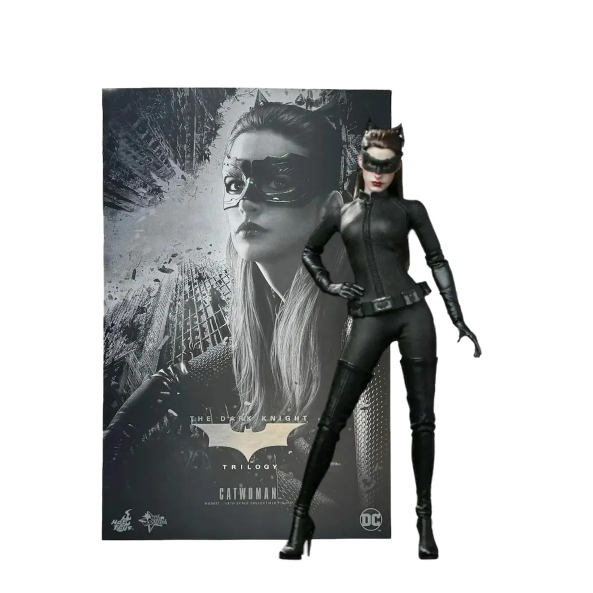 HOT TOYS - Catwoman The Dark Knight Trilogy Hot Toys