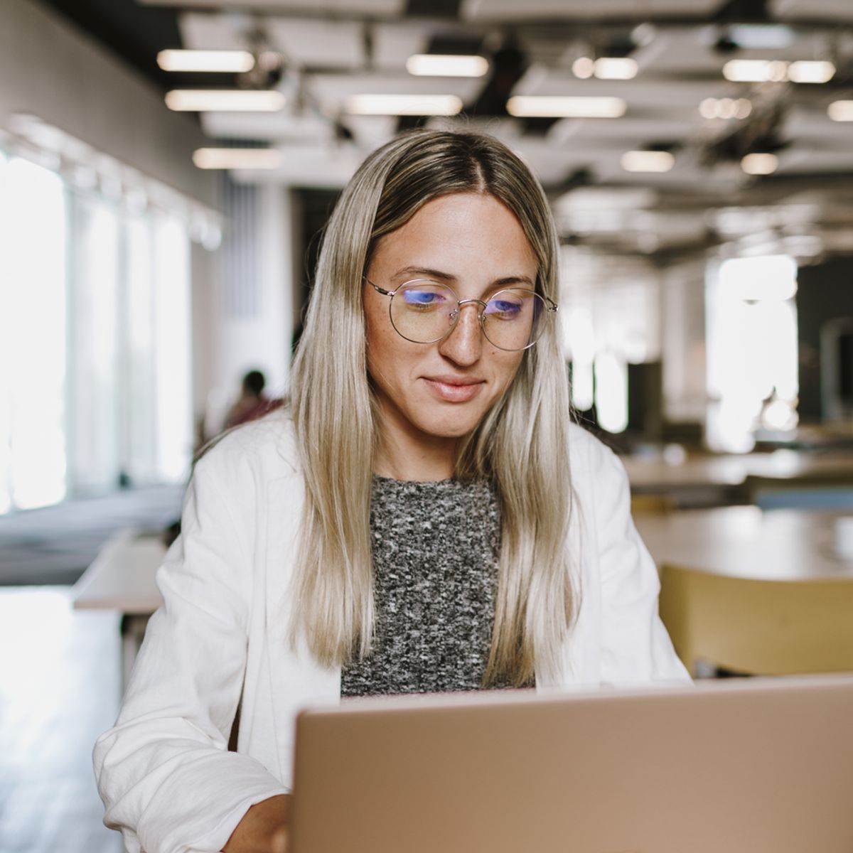 VALKUR - Lentes de Pantalla Contra Luz Azul Visión modelo Vinton Silver