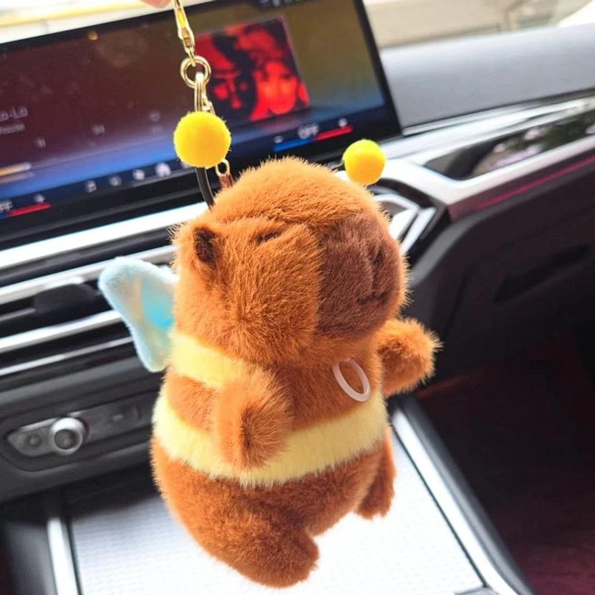 GENERICO - Llavero Peluche Capibara Abejita con movimiento de alas IP 653142