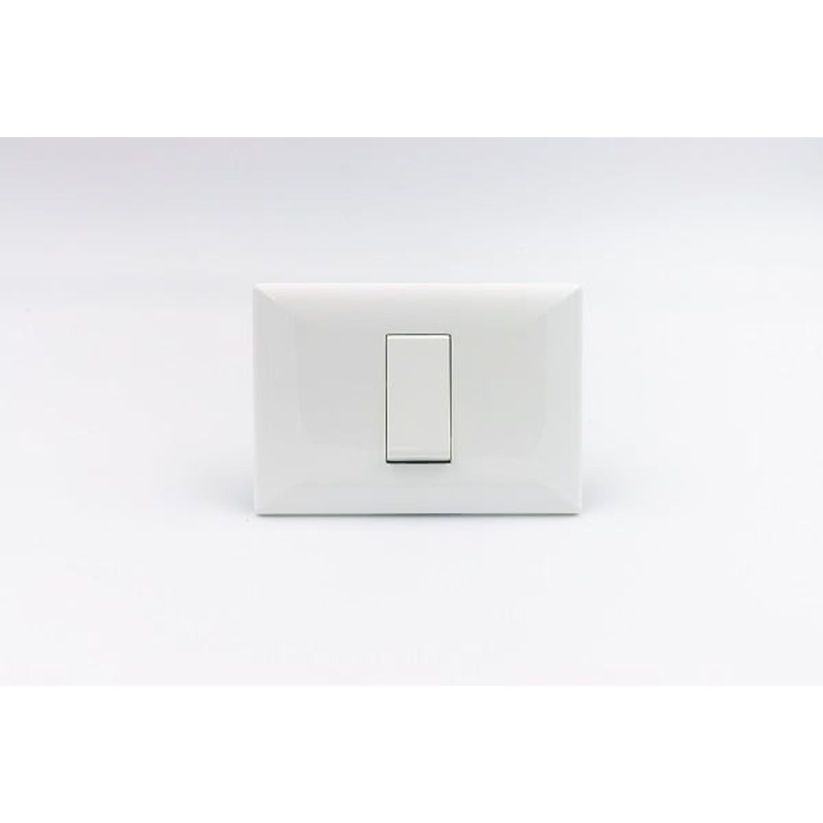 SINTHESI - CONMUTADOR DE 3 VIAS SIMPLE S22 PLACA BLANCA Y DADOS BLANCOS SINTHESI