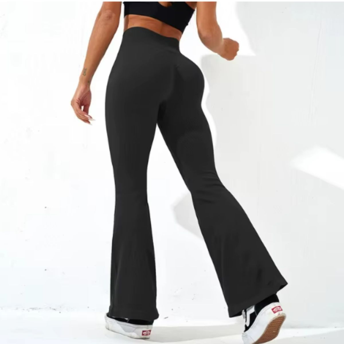 IGNIS GUARD SPORTSWEAR - LEGGINS RIB ACAMPANADO FLARE PANT EFECTO PUSH UP