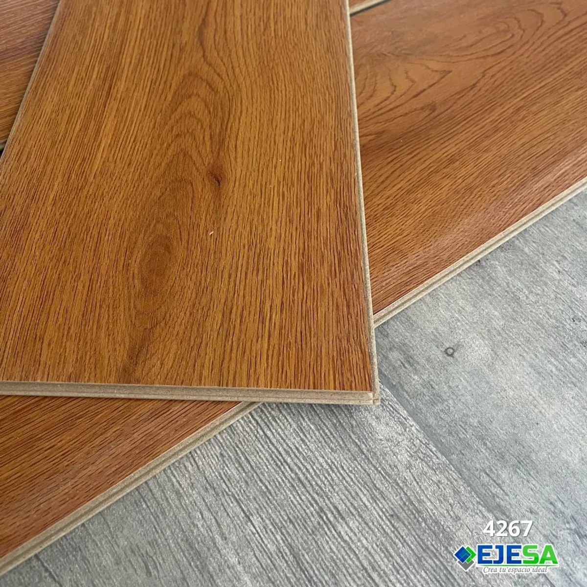 EJESA CREA TU ESPACIO IDEAL - PISO LAMINADO 4267 – 2.911 m2 – 1.219×19.9 CM