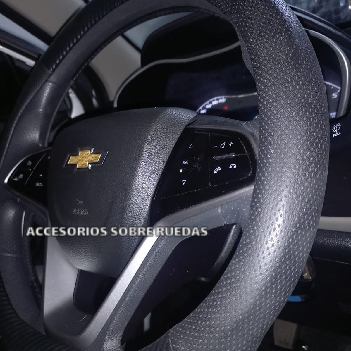 GENERICO - FUNDA DE TIMON DE CUERO TIPO D PARA CHEVROLET GROOVE - NEGRO