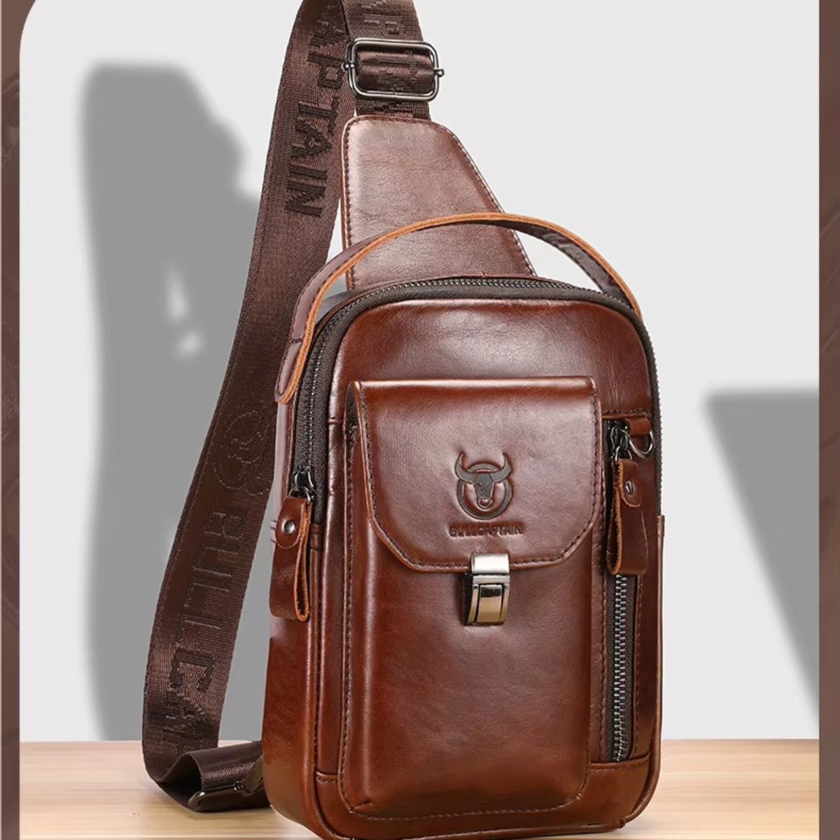 BULLCAPTAIN - Morral Pechera de cuero genuino bullcaptain marrón XB555