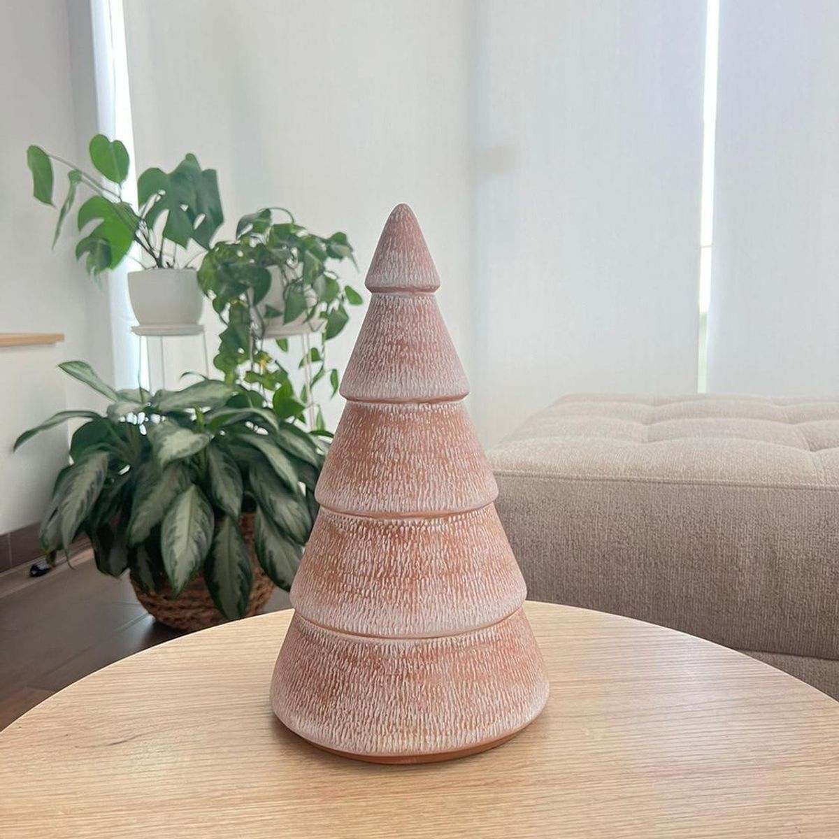 MAP DESIGN HOME - Adorno Arbol Pino Large 16x16x30 cm