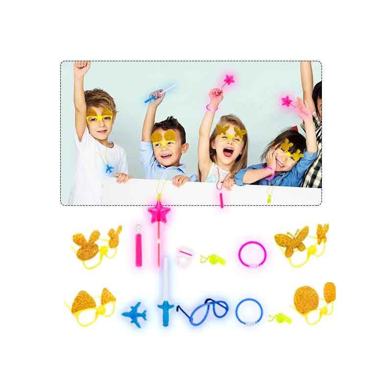 GENERICO - Cotillón para 4 NIÑOS  Año Nuevo, 24 piezas