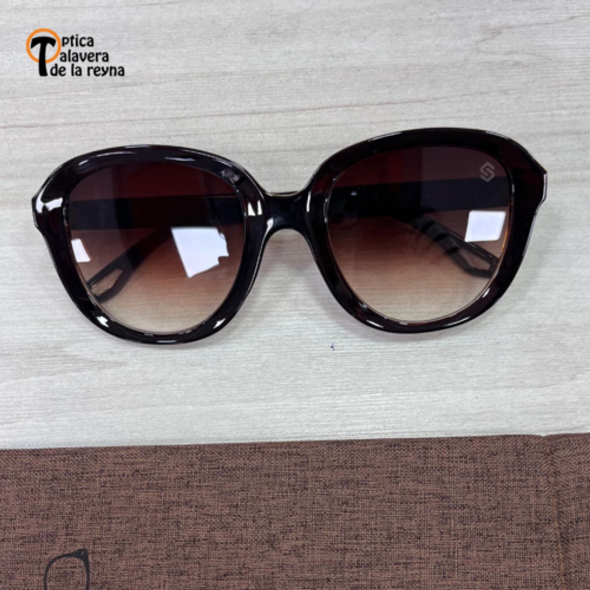 GENERICO - Lentes de Sol Tendencia Marrón Redondo Ovalado