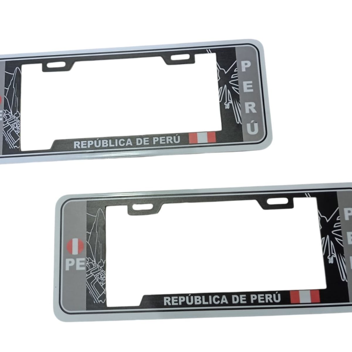 GENERICO - Portaplaca modelo europeo con diseño peruano