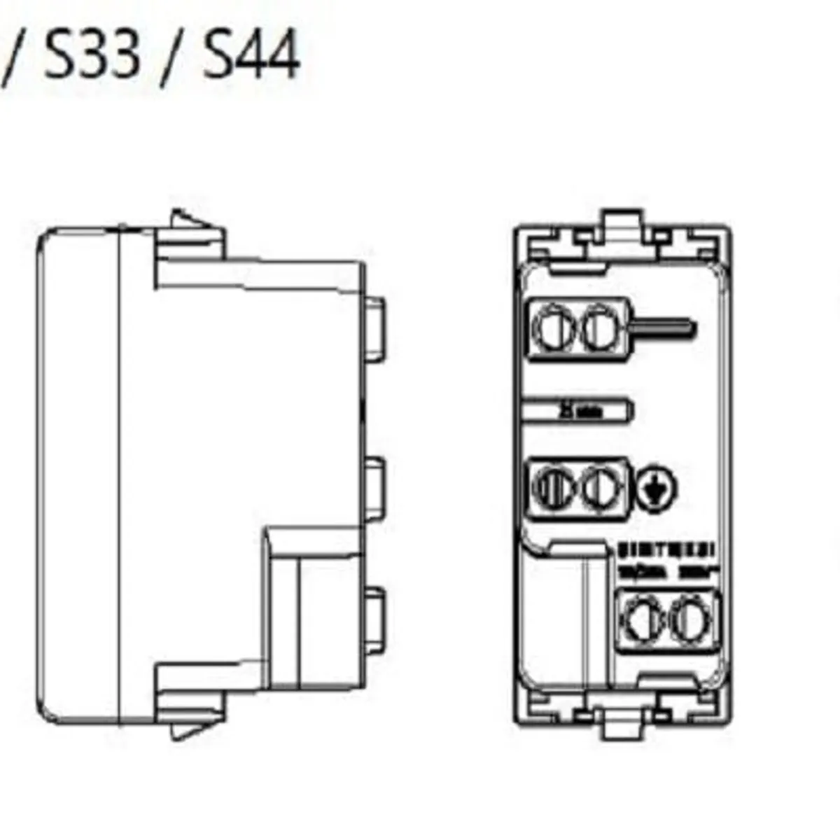 SINTHESI - DADO TOMACORRIENTE TRES EN LINEA CON TIERRA DE 1 MODULO S22