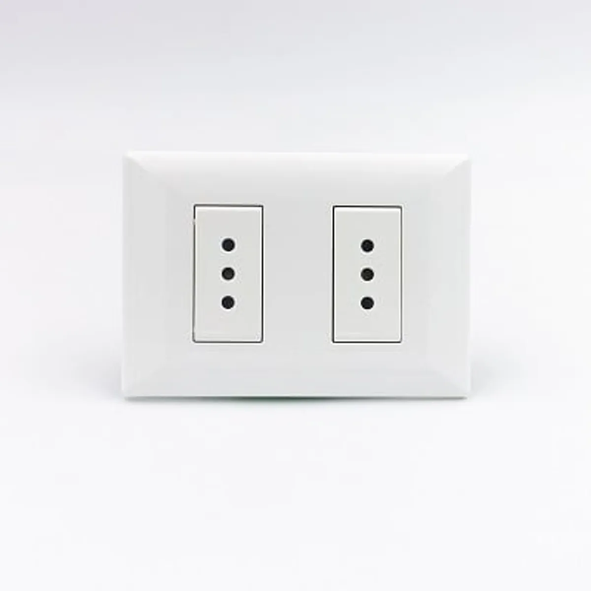 SINTHESI - TOMACORRIENTE DOBLE 3 EN LINEA S22 SINTHESI