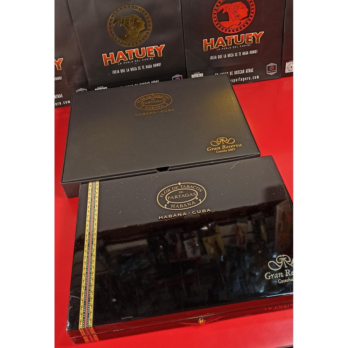 GENERICO - CAJA ELEGANTE DECORATIVA 15 LUSITANIAS