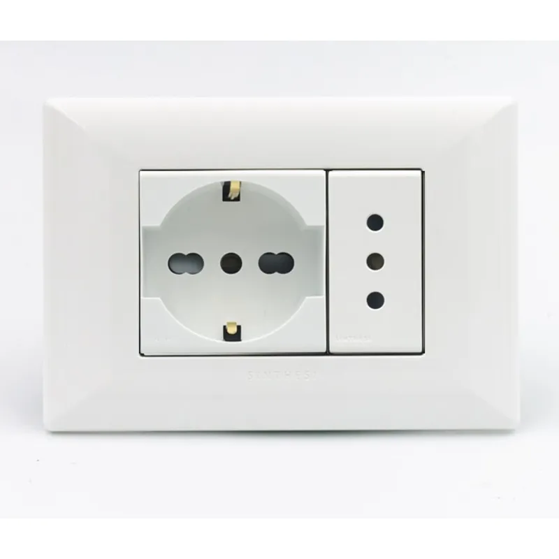 SINTHESI - TOMACORRIENTE DOBLE 01 SCHUKO Y 01 3 EN LINEA S22 SINTHESI