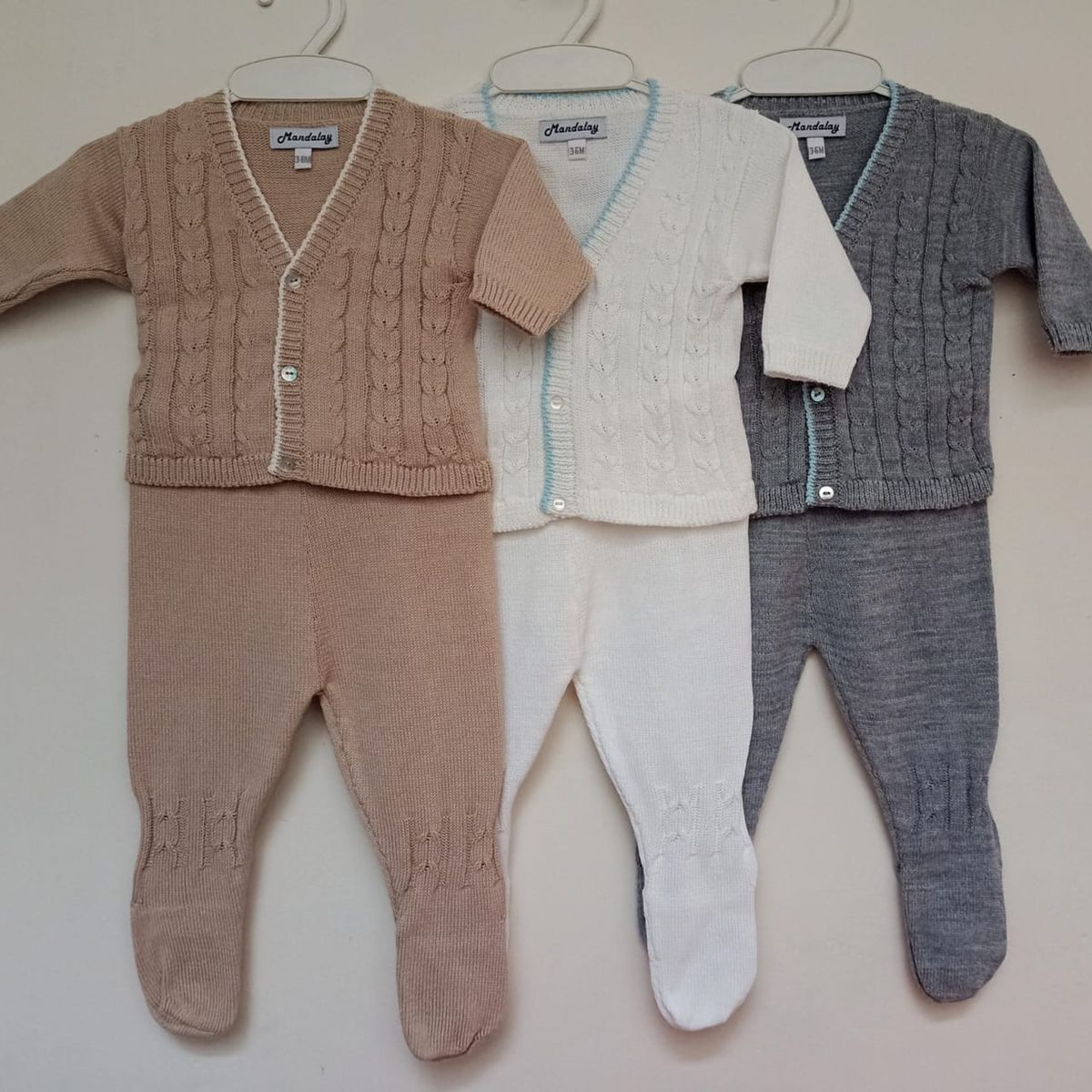 GENERICO - Conjunto Bebe Trenzas Chaqueta pantalon y gorro MANDALAY KNITS