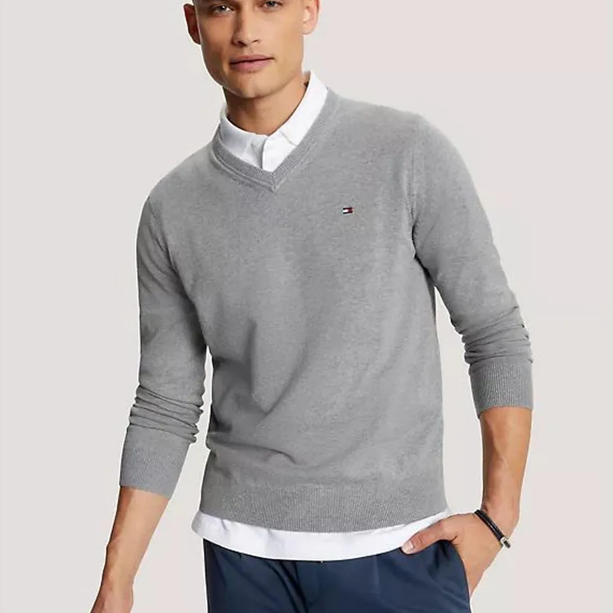 TOMMY HILFIGER - SWEATER M SYRACUSE VNECK SWEATER