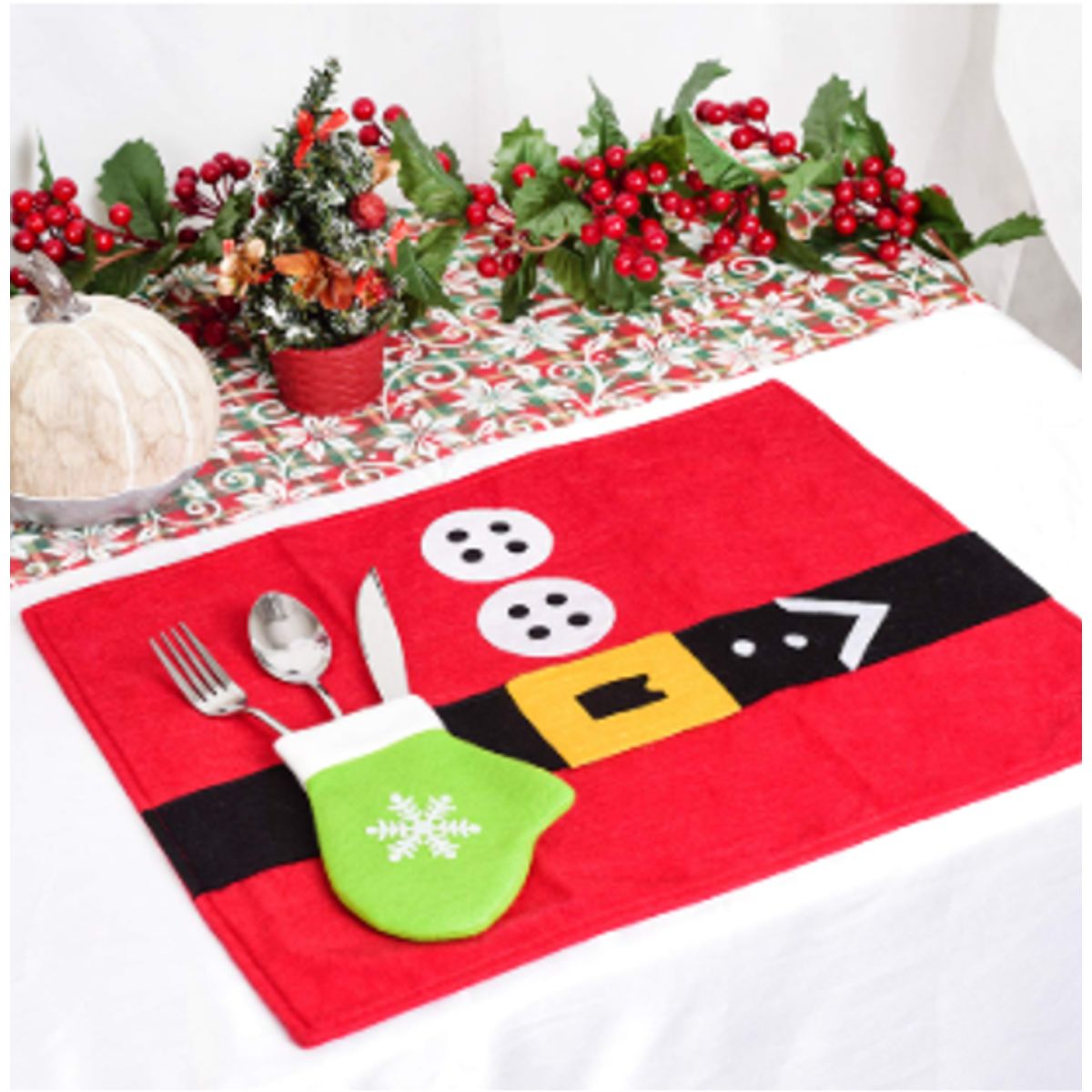 GENERICO - Set 4 Individuales Navideños Papa Noel Posa Cubierto