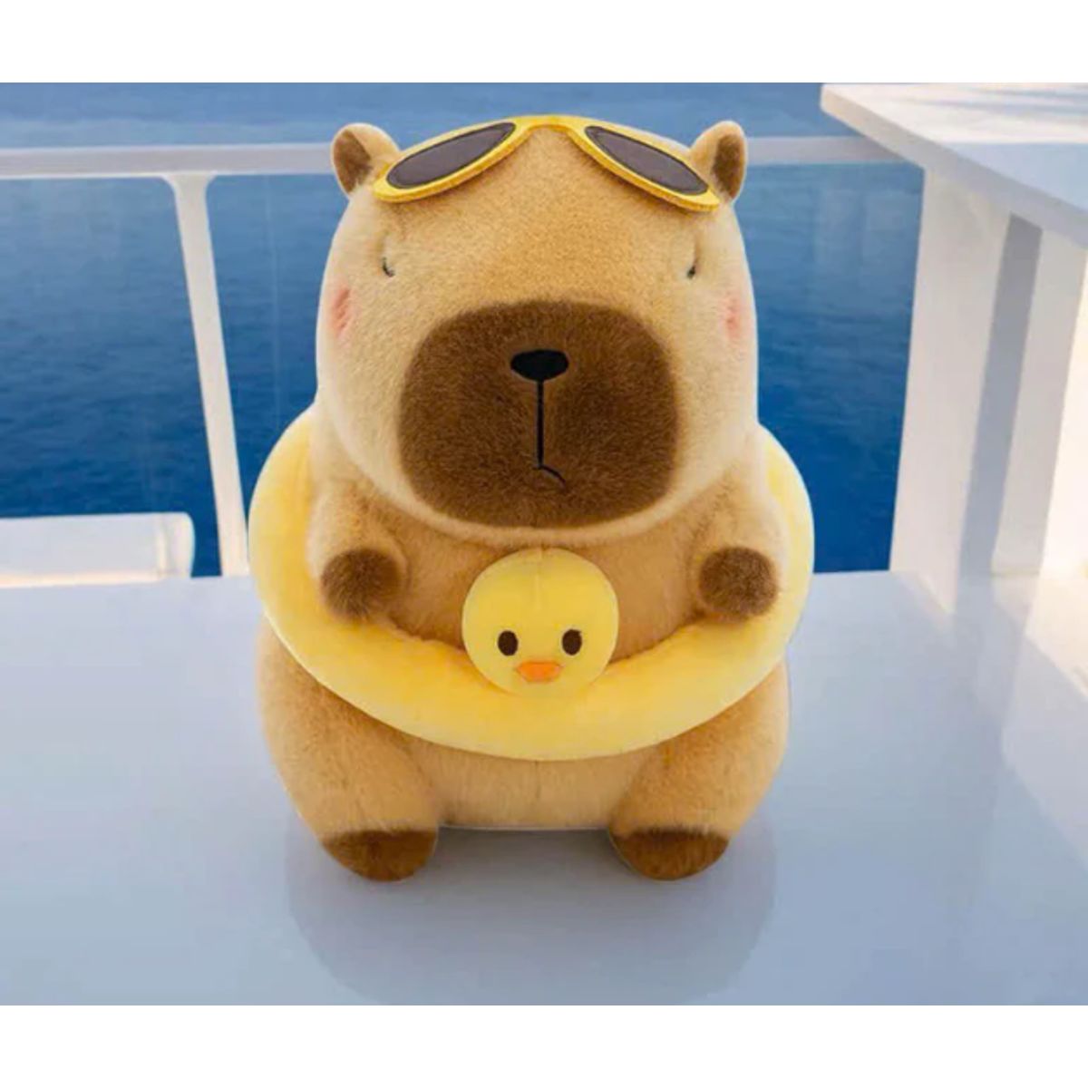 GENERICO - Peluche Capibara Playero 30cm