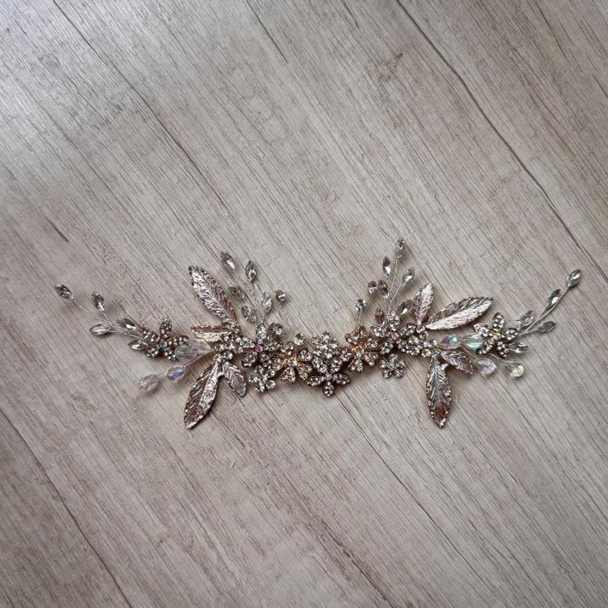 ANADE HANDMADE - TOCADO TIARA ACCESORIO PARA NOVIA
