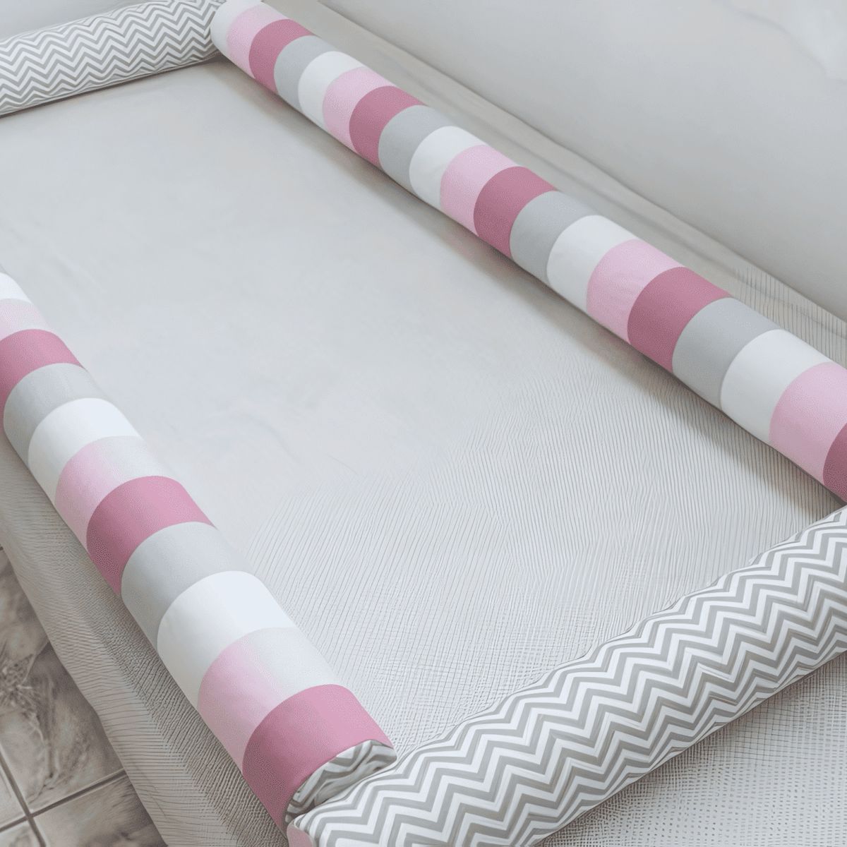 GENERICO - Bumpers Tubulares de cama cuna Montessori 1.5 plazas Rosas