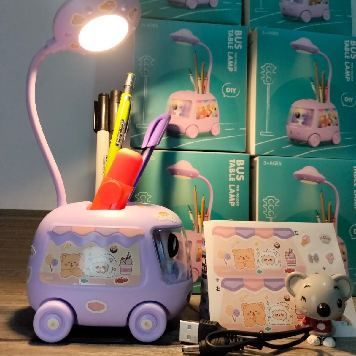 GENERICO - LAMPARA DE ESCRITORIO ASTRONAUTA LILA