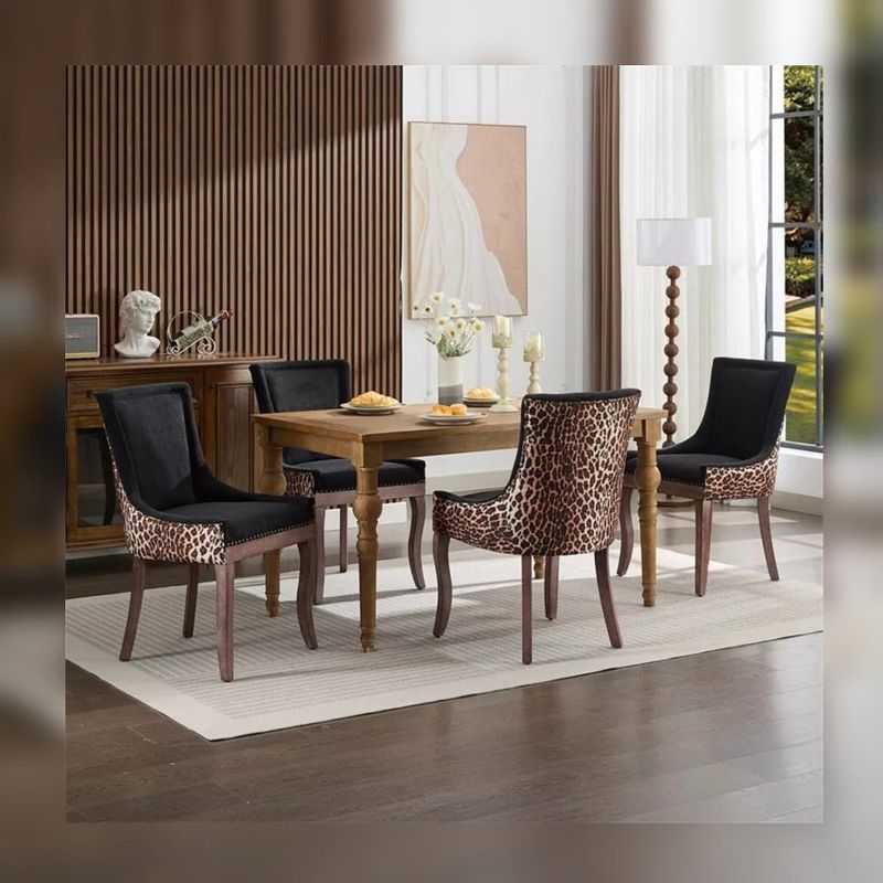 DMUEBLES - DM Comedor 4 sillas Italian - Natural/ Negro con leopardo