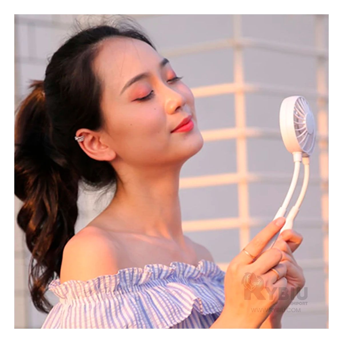 GENERICO - Ventilador Amoldable de Cuello Tono Blanco Y+Regalo Stickers