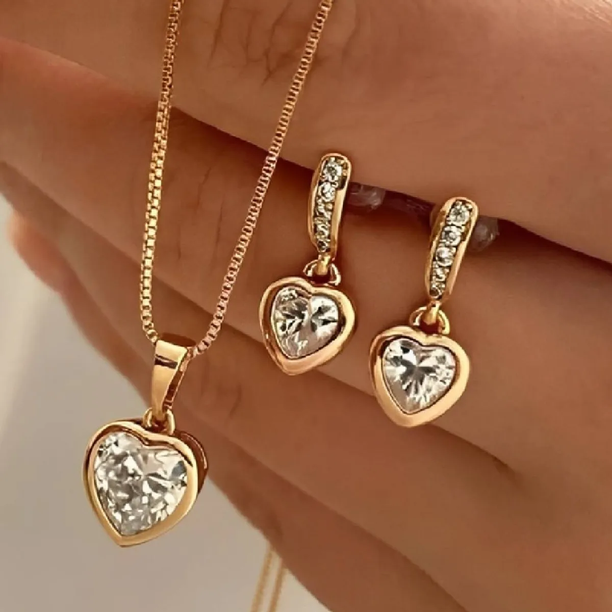 NO LOGO - Set Collar Aretes Corazon Acero Diseño Exclusivo + Estuche