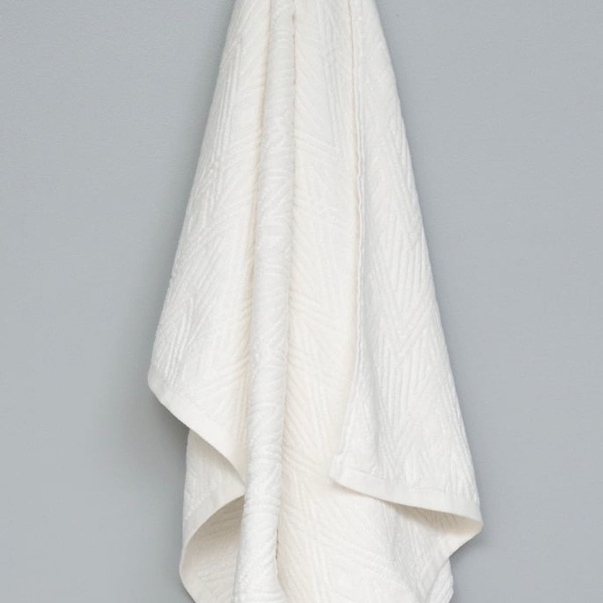 COBITEX HOME - Toalla de baño con relieve trazos 1.40 x 0.75 cm - 450 gramos 100% algodón pima