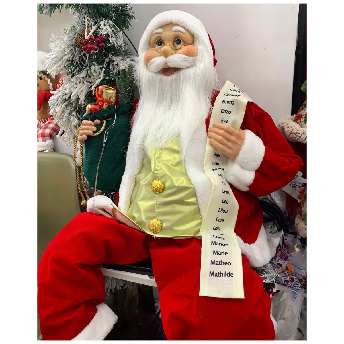 GENERICO - Papanoel Santa Claus sentado grande con nombres y detalles