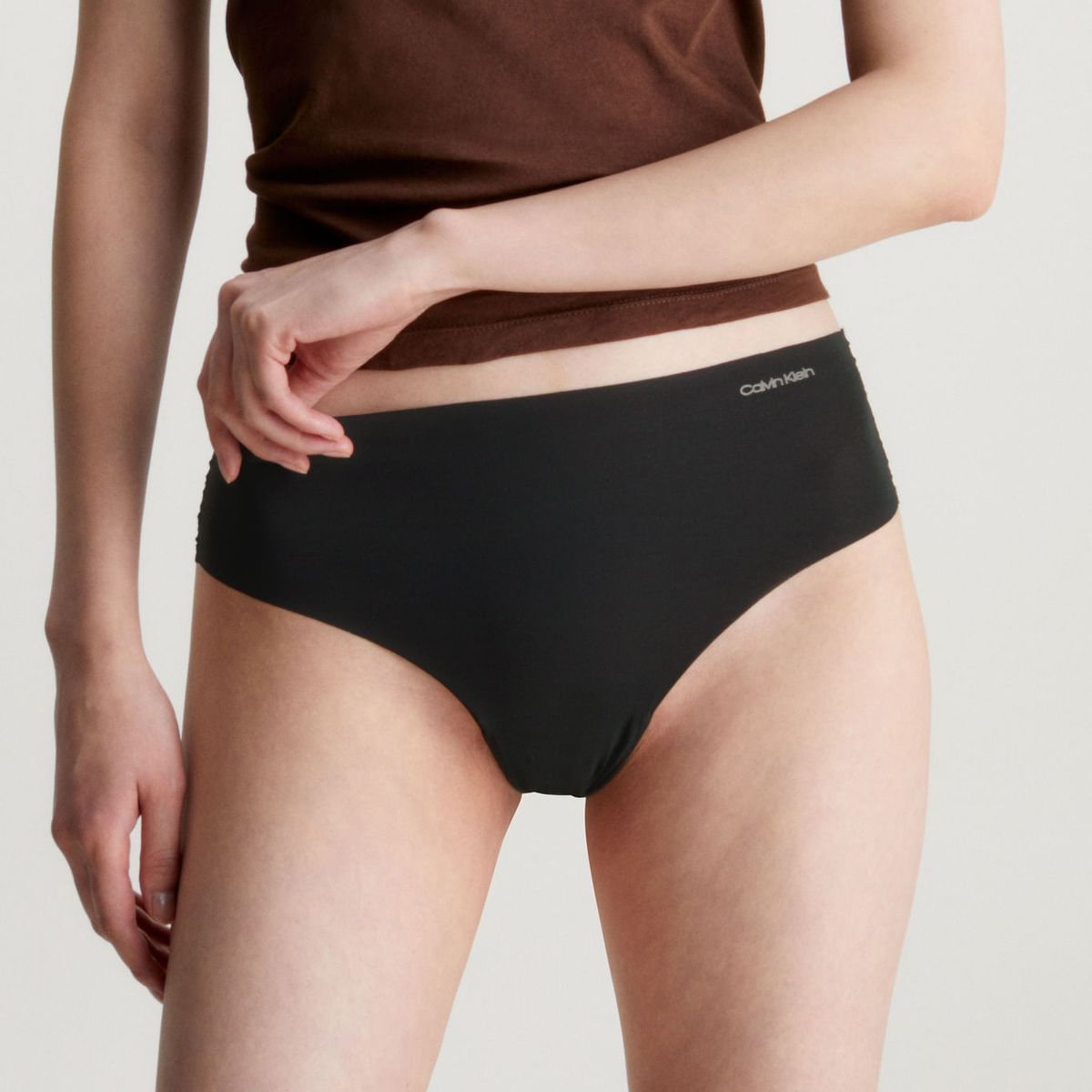 CALVIN KLEIN - PANTY TABLE INVISIBLES (MICRO) MPP - THONG (HIGH RISE)