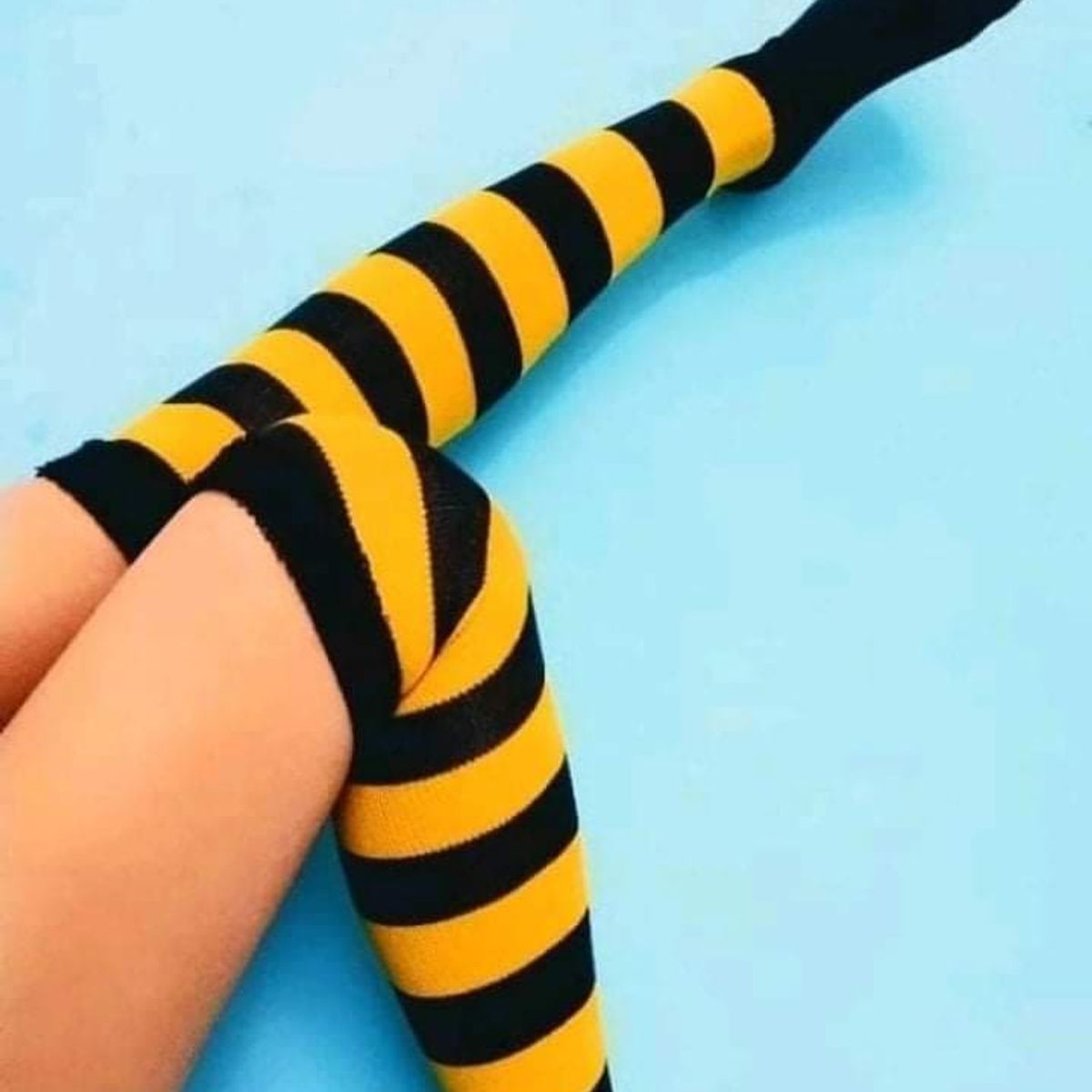 WHITE - Medias largas rayadas bucaneras_.