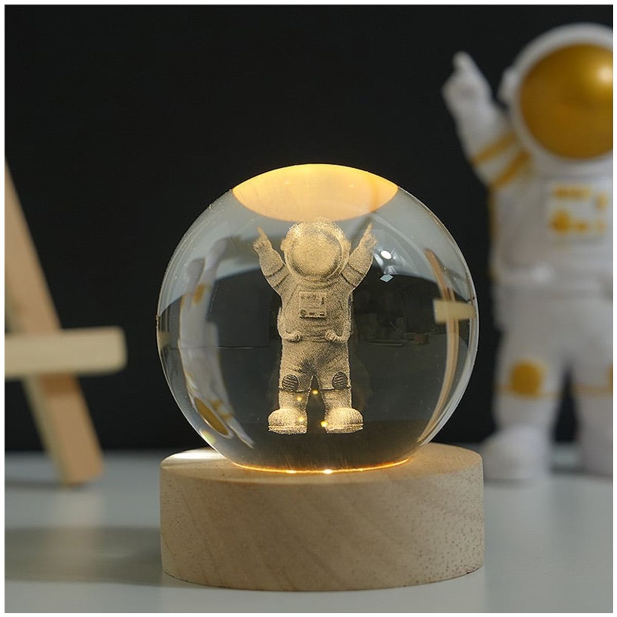 GENERICO - Esfera de Cristal LED Astronauta 3D con Base de Madera