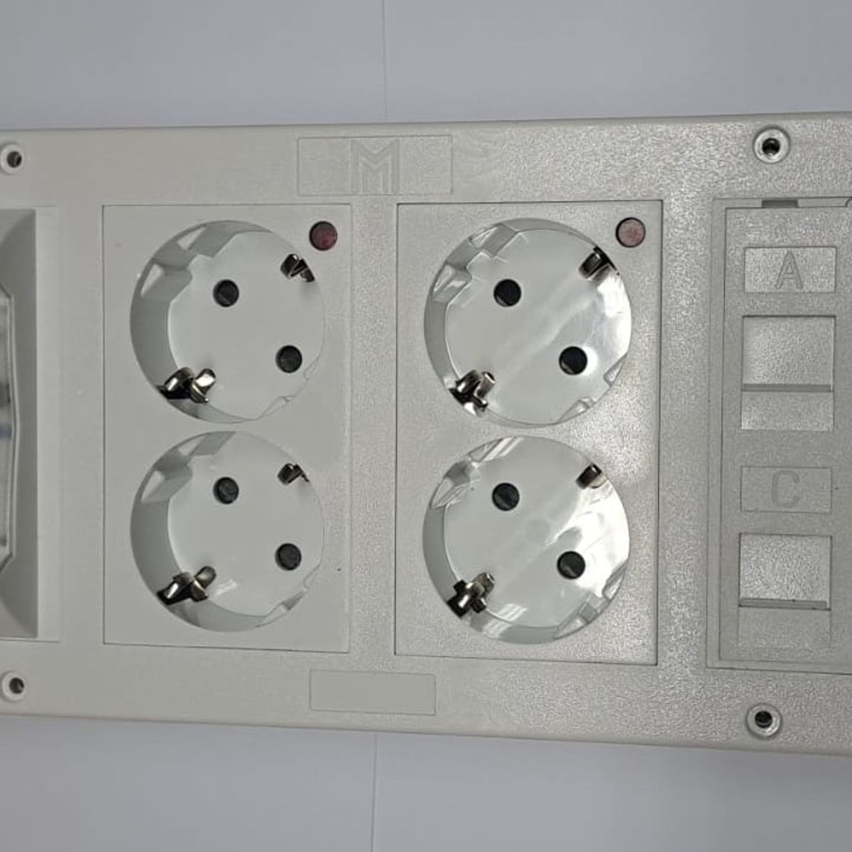 ELECTRIC LIFE - Kit Caja CS Standard 4 Módulos con Enchufes y Placa RJ45