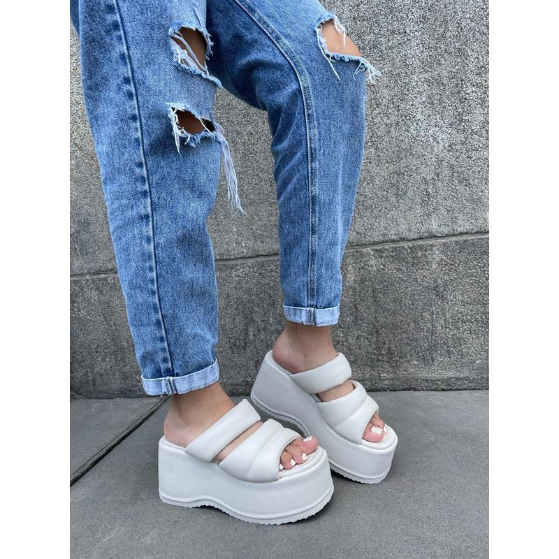 GENERICO - PLATAFORMAS PLIEGUE EN TONO NATURAL