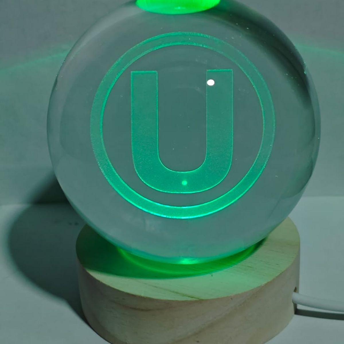 GENERICO - Lampara Bola de Cristal Multicolor USB - U 8 cm