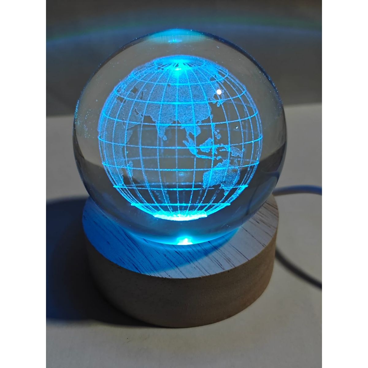 GENERICO - Lampara Bola de Cristal Multicolor USB - Mapamundi 6 cm